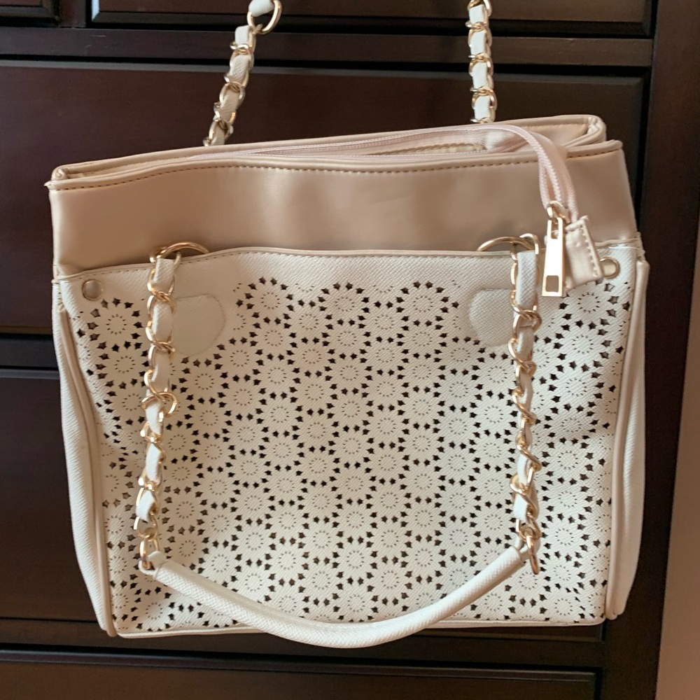 Hand bag